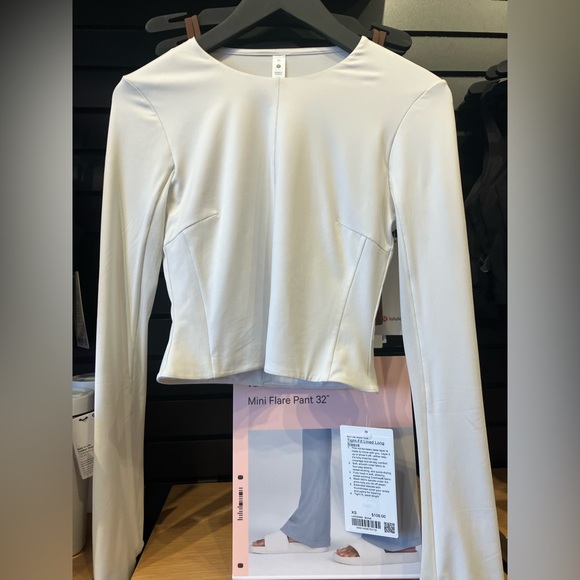 NWT Lululemon Tight Fit Cropped Long Sleeve - Picture 8 of 12
